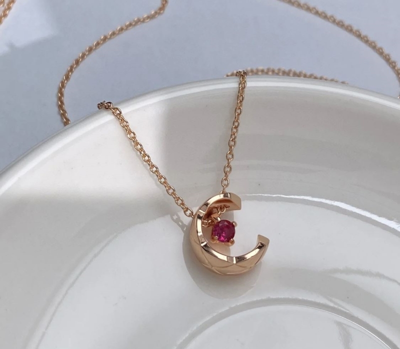 Ch**el necklaces